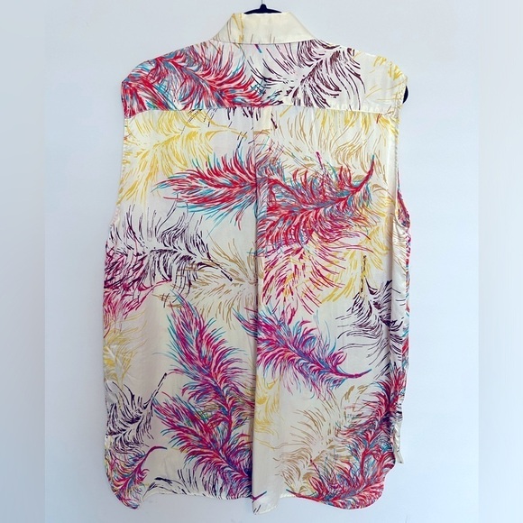 Cabi Tops Style #385 Feather 100% Silk Top Size L - Picture 2 of 5